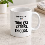 BB SIGN — break-even-mug-white-es — angle — mockup conceptual