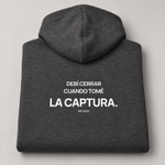 BBS-SINGLE|Charcoal Heather|folded|Screenshot Trader — Trading Hoodie | BB SIGN folded studio view (Spanish)